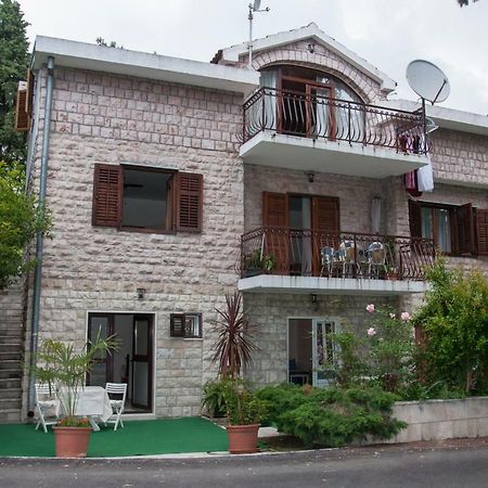 Vuksanovic Apartment ヘルツェグ・ノヴィ エクステリア 写真
